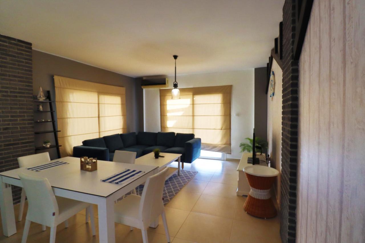 Caesar Beach Villas And Apartments Gastria Luaran gambar